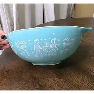 Vintage Pyrex Turquoise Blue Amish Butter print 4 QT Cinderella Mixing Bowl 444